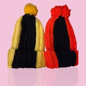 Stylish Black and Yellow Knitted Beanie Set